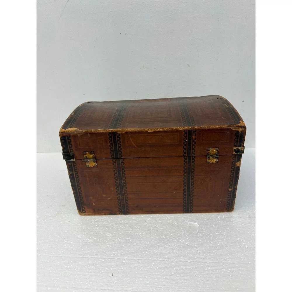 Wood Dollhouse Steamer Trunk Miniature Antique Storage Box Chest SALESMAN SAMPLE
